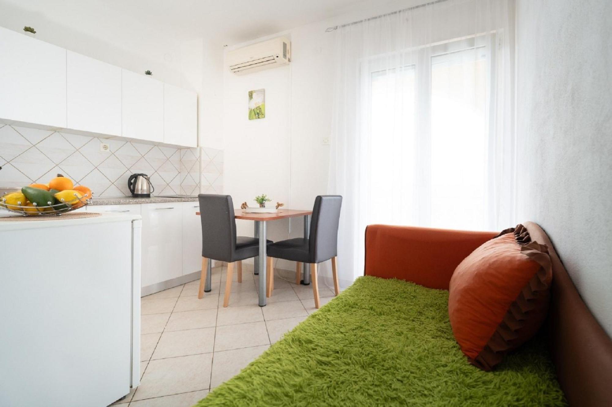 Apartments Milic Gornji Karin Buitenkant foto