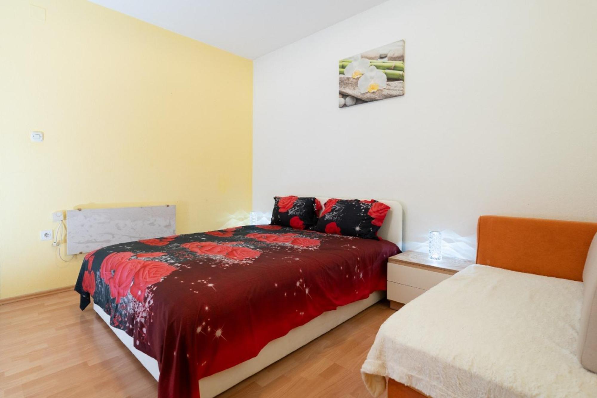 Apartments Milic Gornji Karin Kamer foto