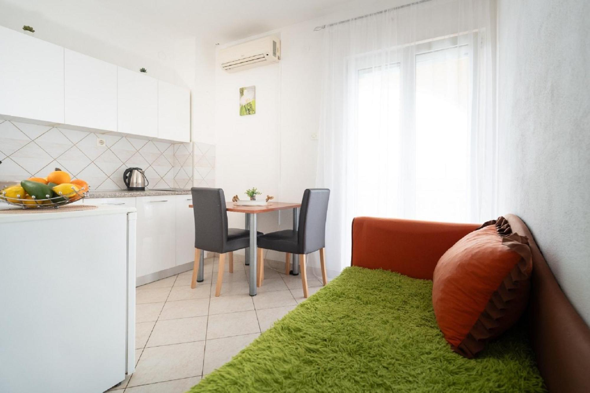 Apartments Milic Gornji Karin Buitenkant foto